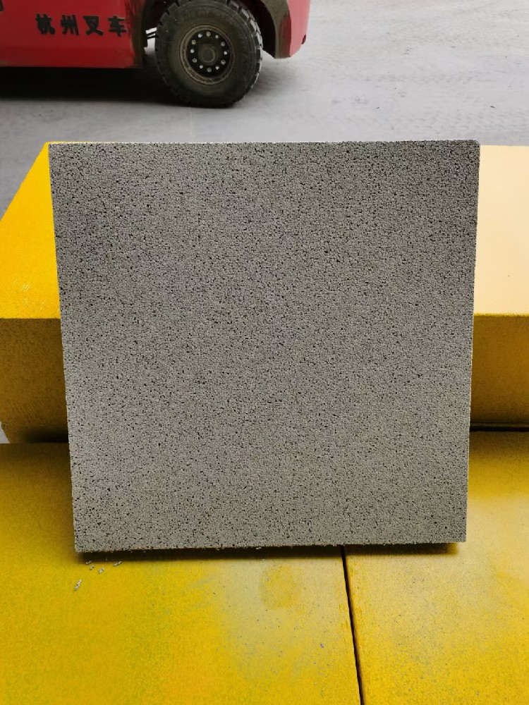 不燃型复合膨胀聚苯乙烯保温板